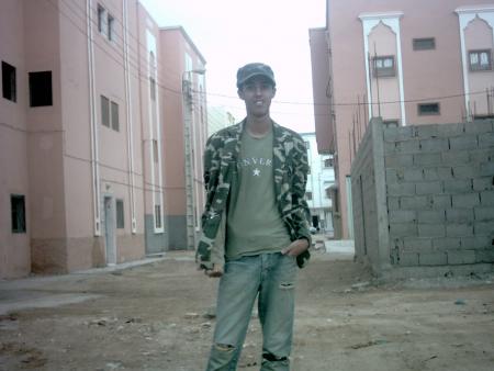 si moi **bahri**  toujeur avec vous sur mon cité laayoune